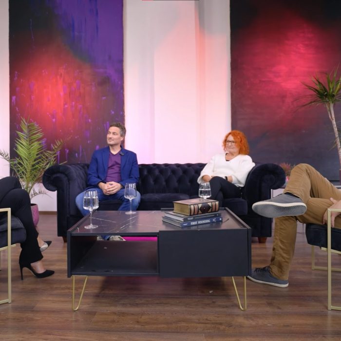 Postavitev in snemanje podcasta v Atelje 55